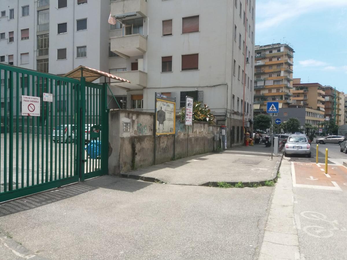B&B Italia Napoli Exterior photo
